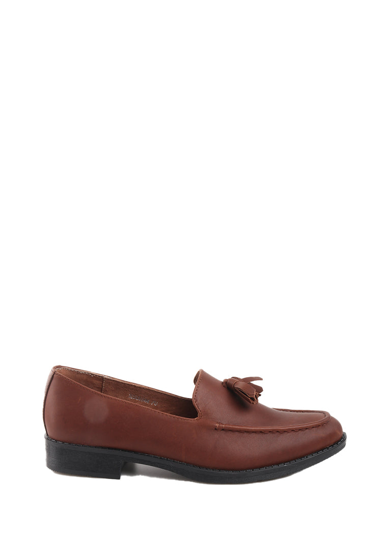 WINCENT GENUINE LEATHER TASSEL LOAFERS