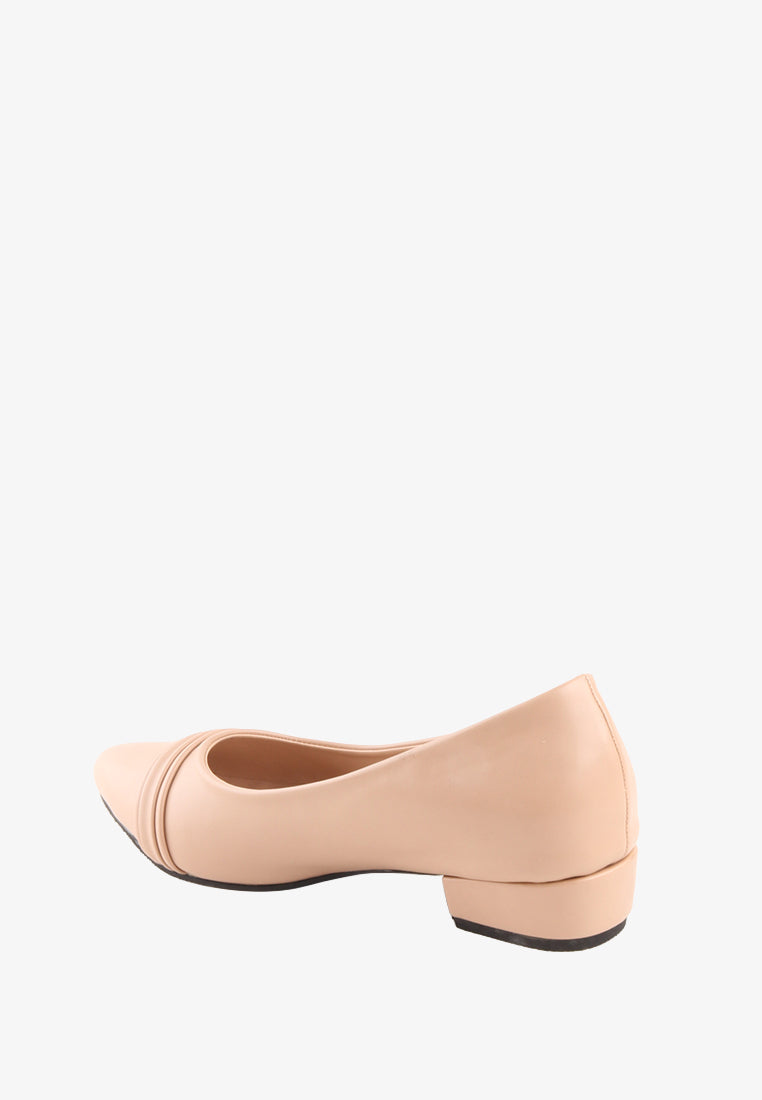 SUE BASIC PUMPS