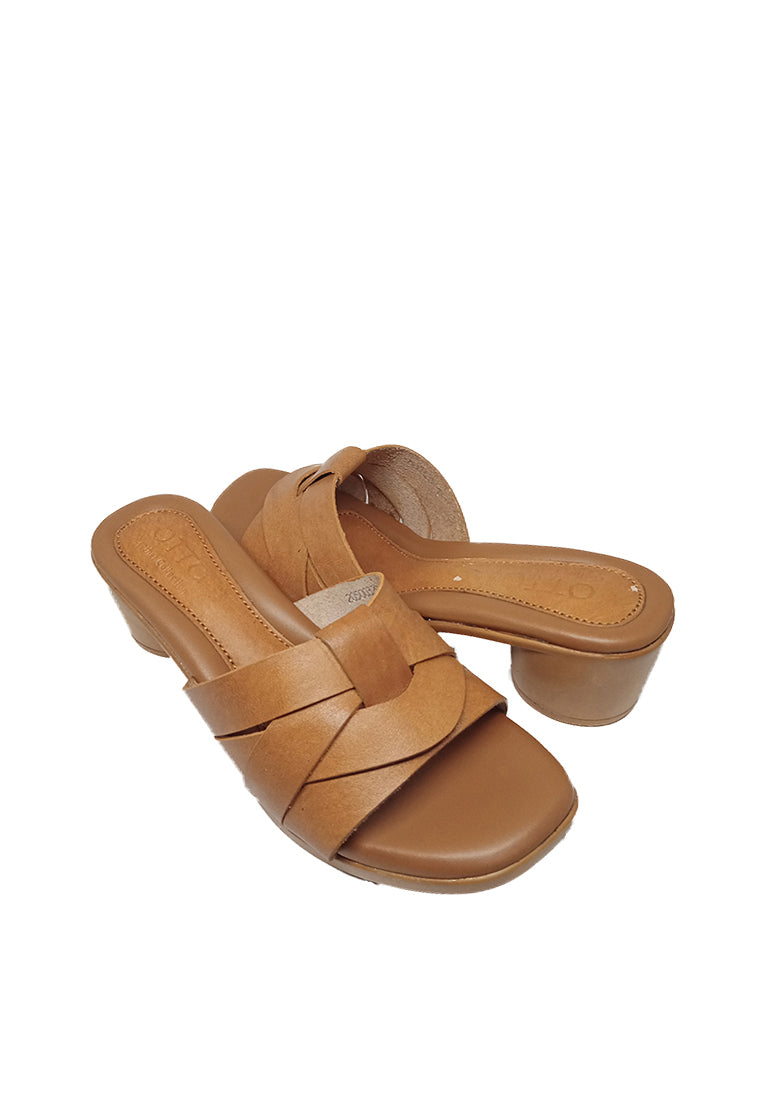 IVAAN CRISS CROSS HEELED SANDALS