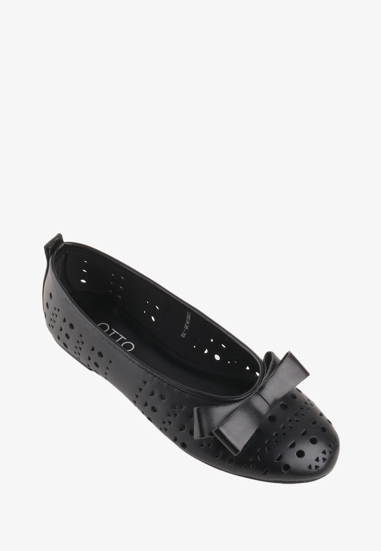 ROSELIA PERFORATED FLATS