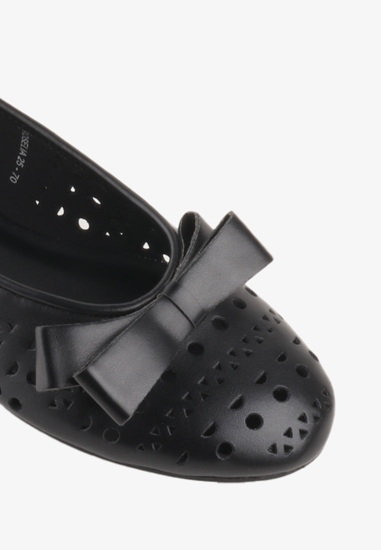 ROSELIA PERFORATED FLATS