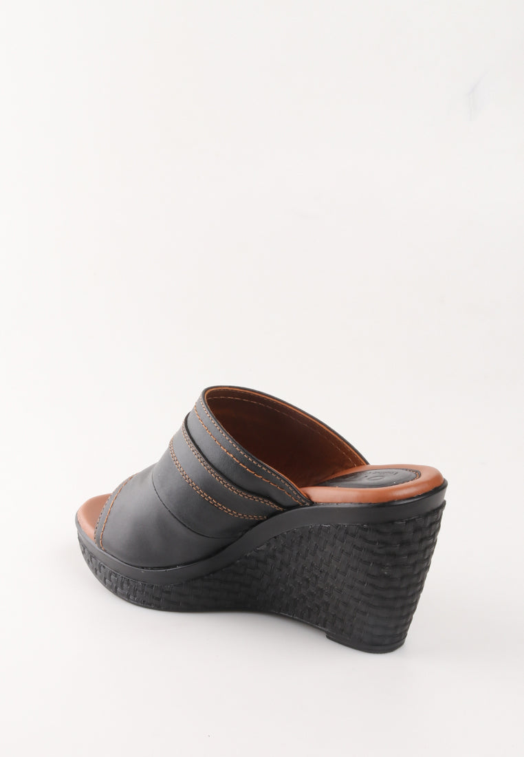 TOTTIE GENUINE LEATHER WEDGE SANDALS