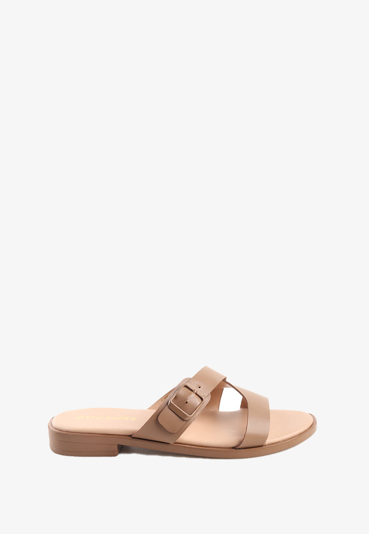 LORIE BUCKLE SANDALS
