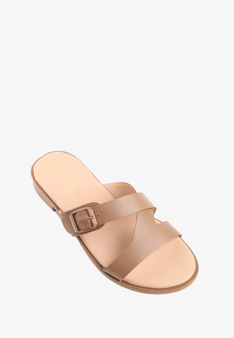 LORIE BUCKLE SANDALS