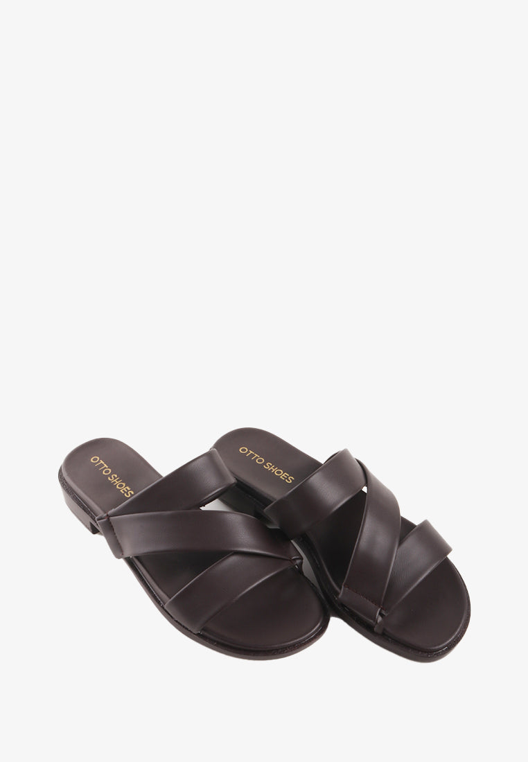 CLARISSE TRI STRAP SANDALS