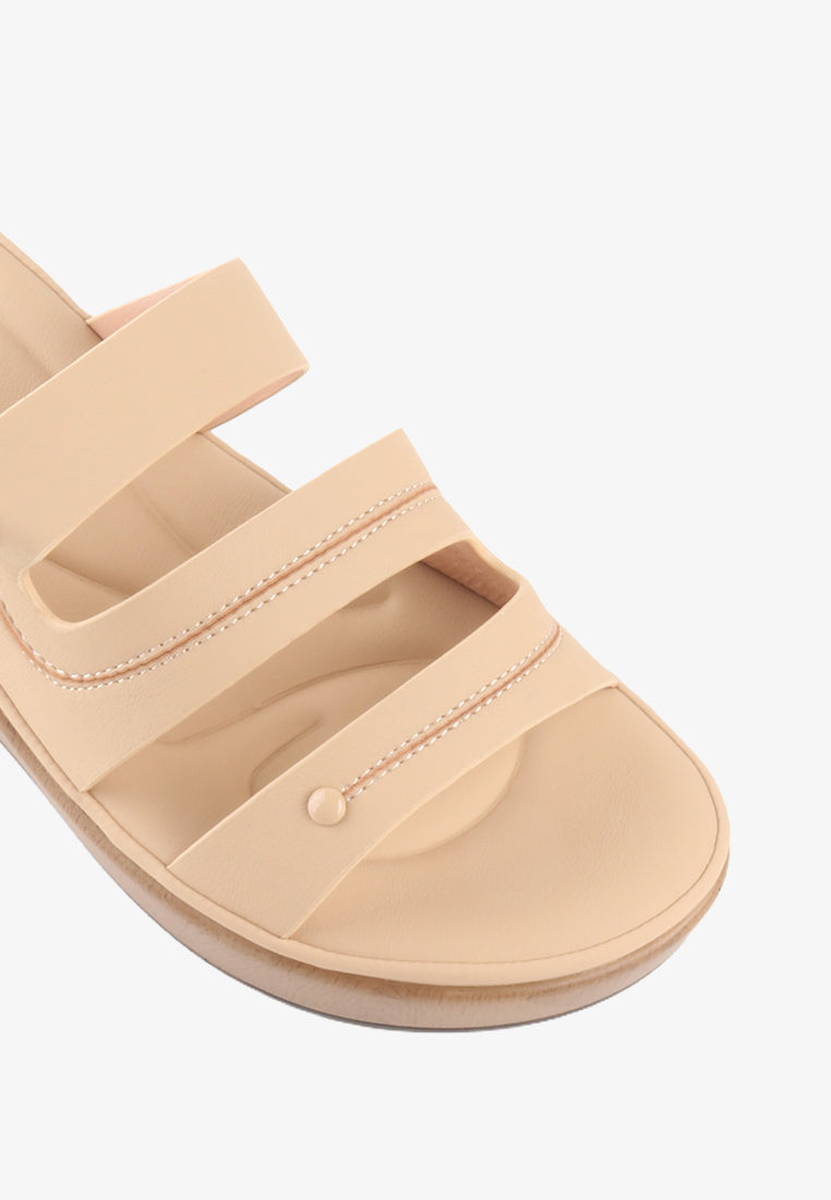 LEONNA TRI STRAP SANDALS