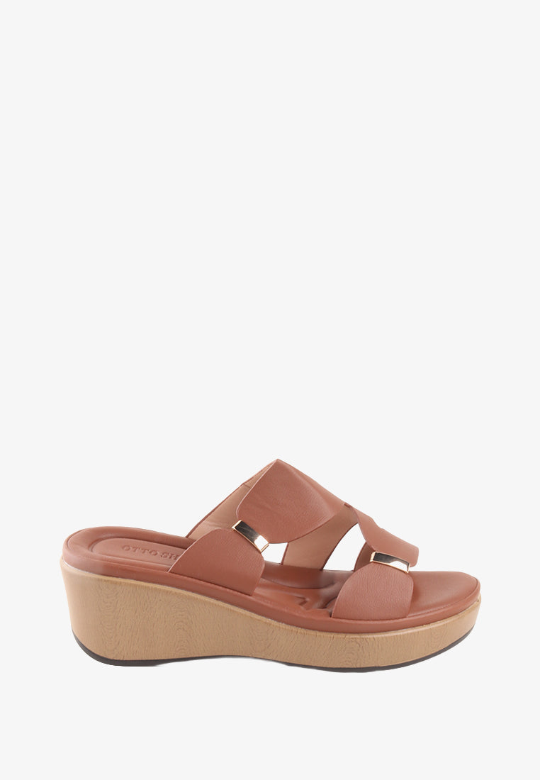 DANA CROSS SLIDE SANDALS