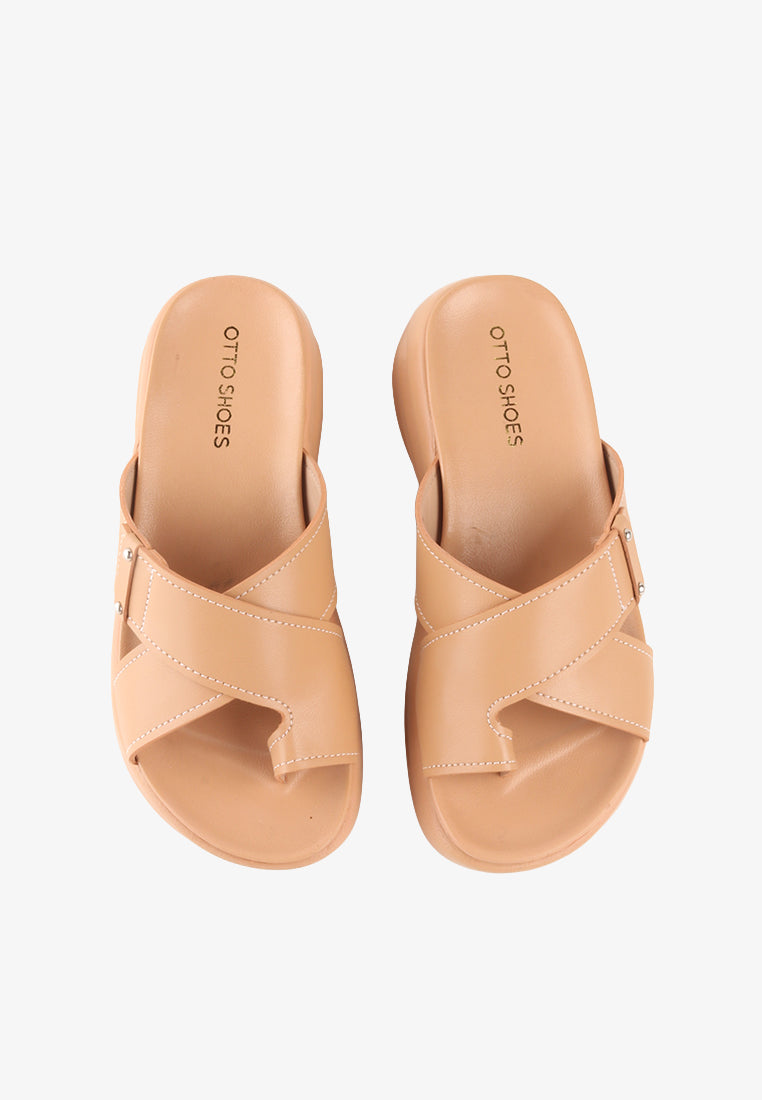 CELESTIA CROSS STRAP TOE RING SANDALS