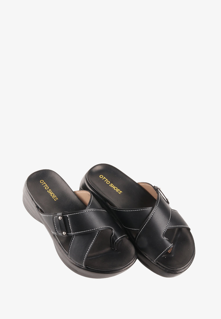 CELESTIA CROSS STRAP TOE RING SANDALS