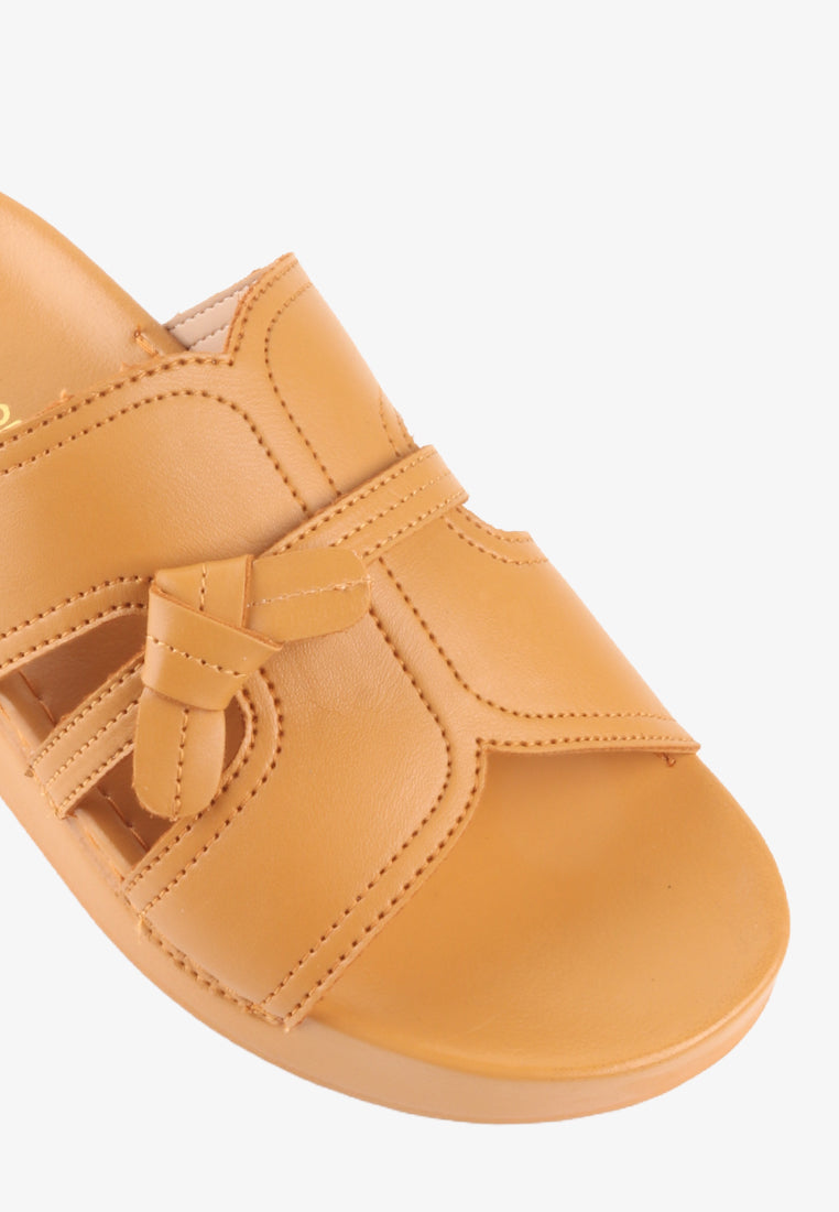 KIM WIDE STRAP SANDALS