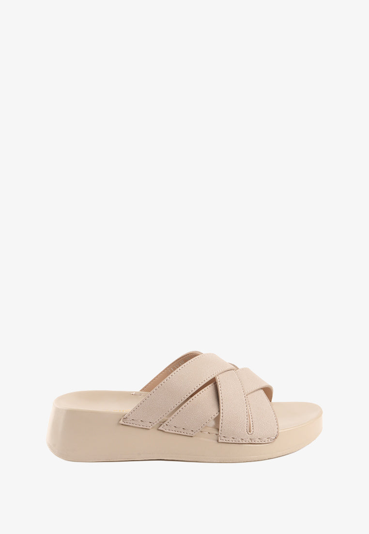ALLIYAH CRISS CROSS SANDALS