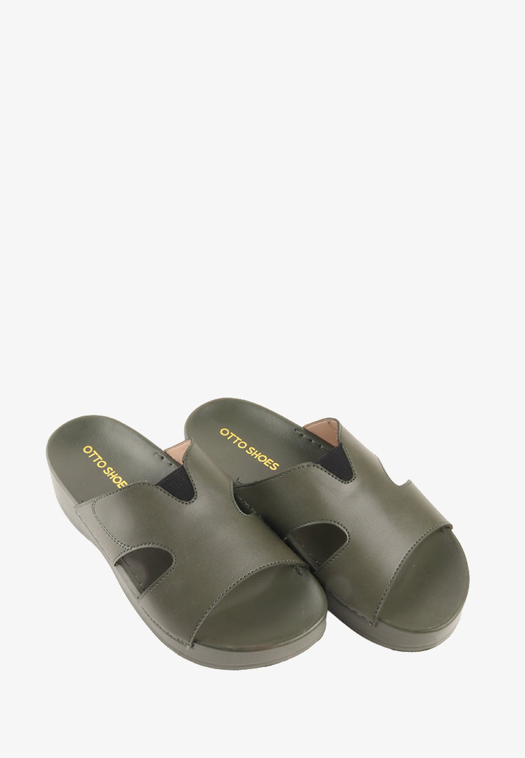 AZRA WIDE STRAP SANDALS