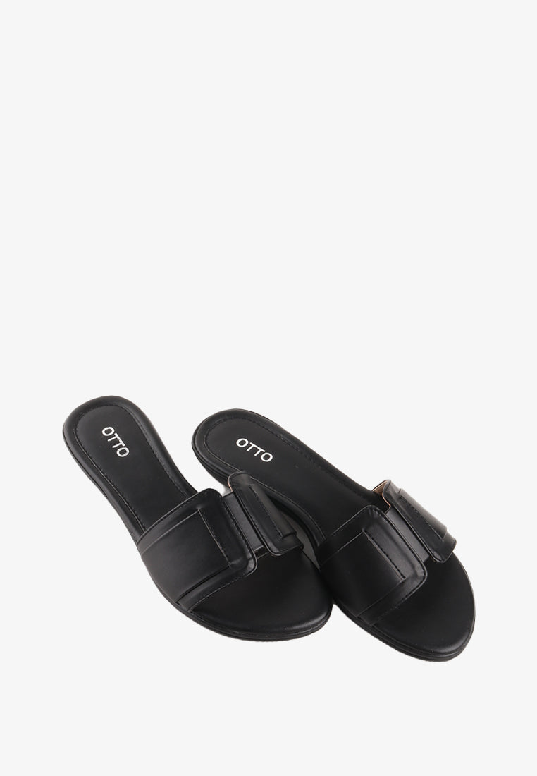 STARLA FLAT SANDALS