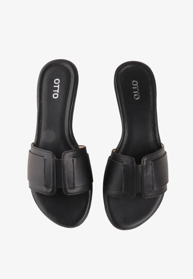 STARLA FLAT SANDALS