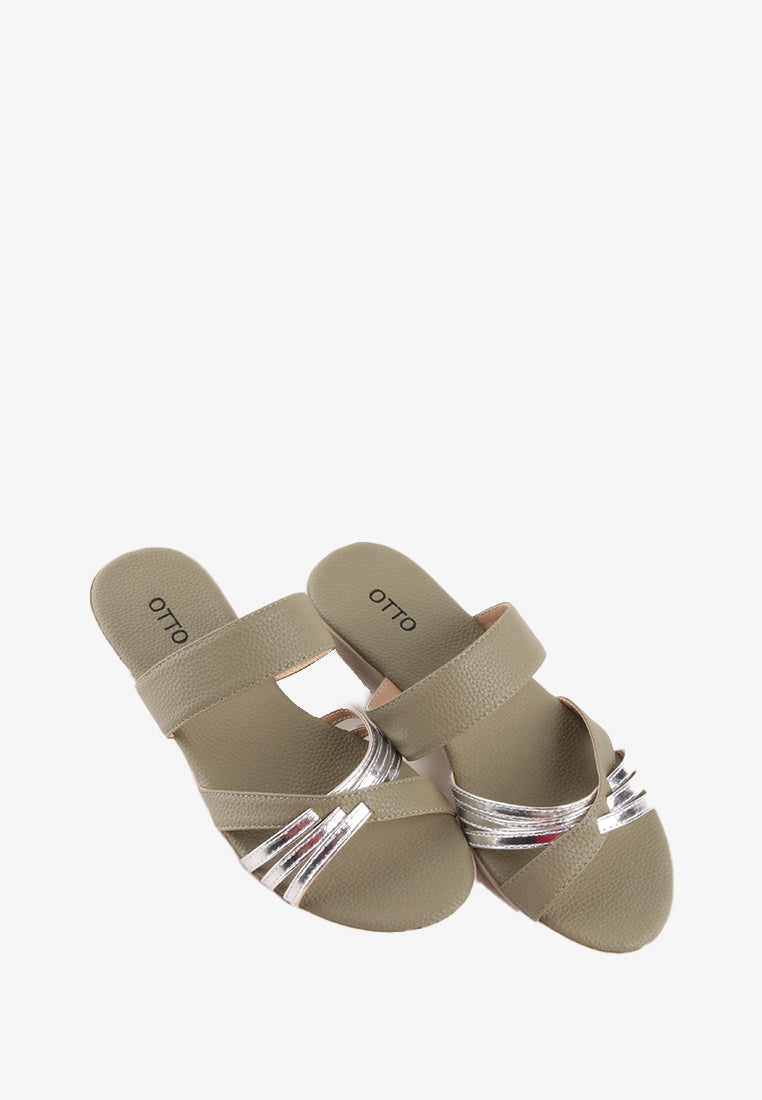 STEFANI CROSS STRAP METALLIC SANDALS
