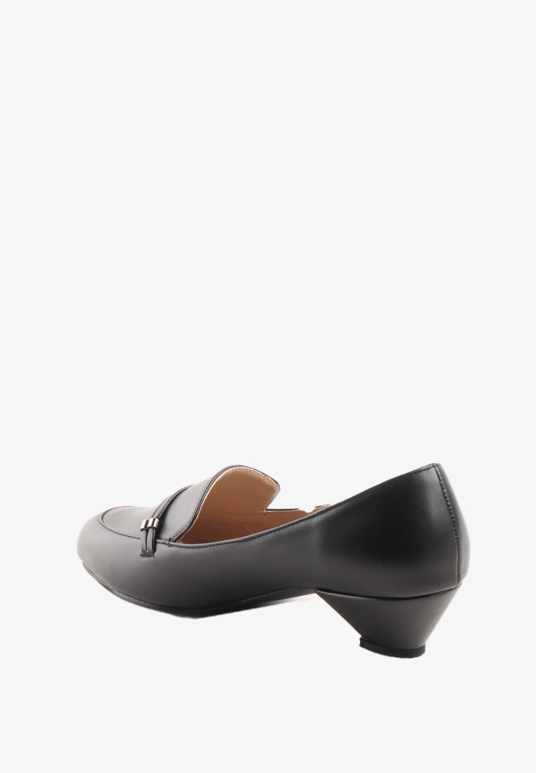 ARRA SLIP ON HEELED BLACK SHOES