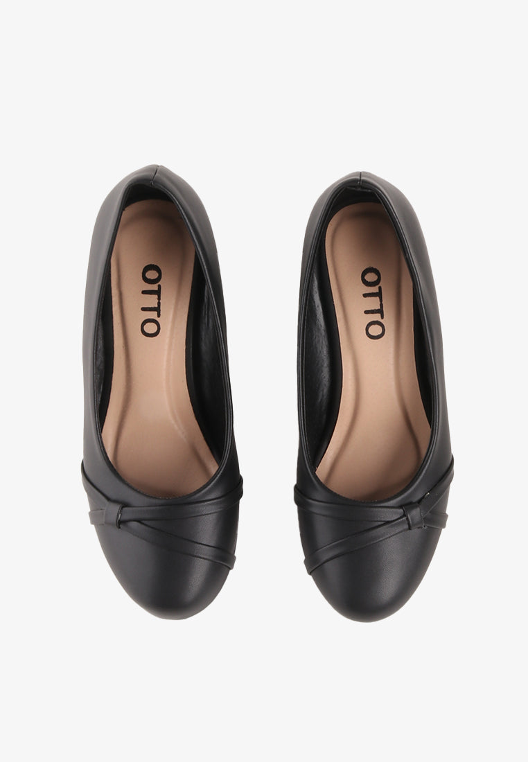 ALLEY HEELED PUMPS