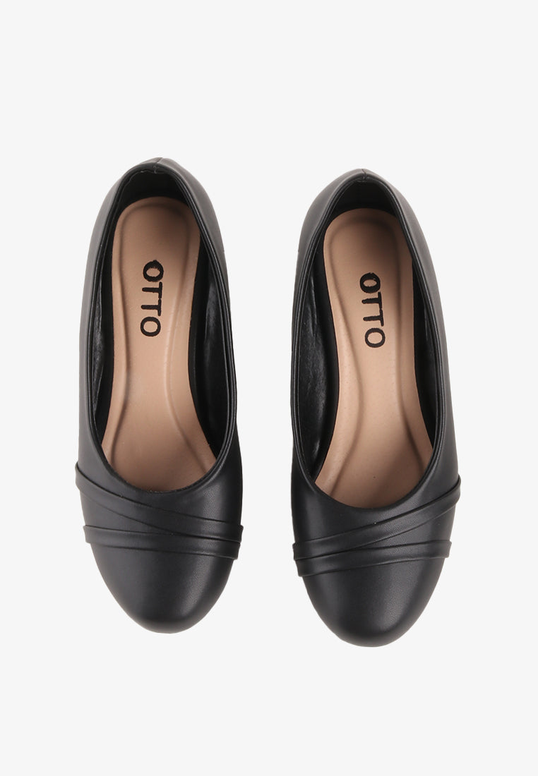 LEANDRA HEELED PUMPS