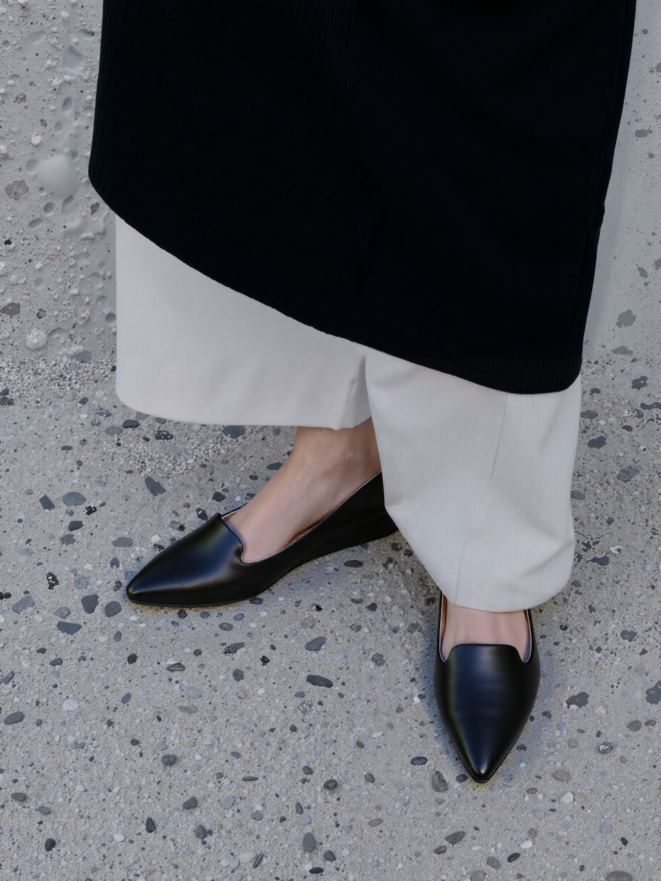 AILEEN LOW HEEL BLACK SHOES