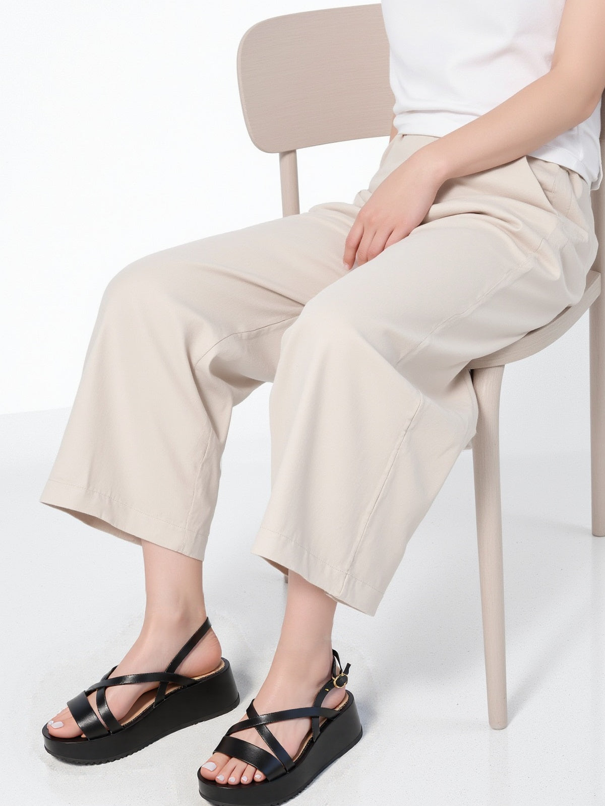 JELLIE CHUNKY SANDALS