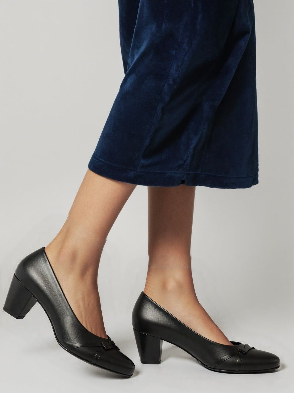 ALLEY HEELED PUMPS