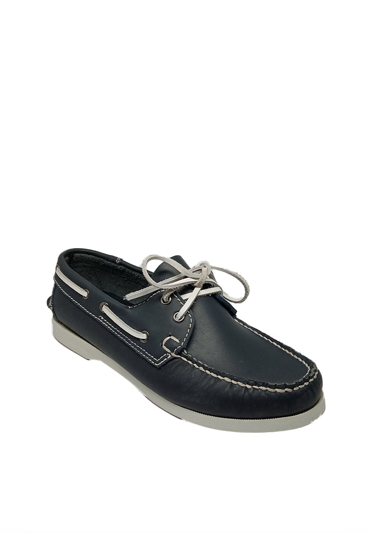 LACE UP BOAT SHOES