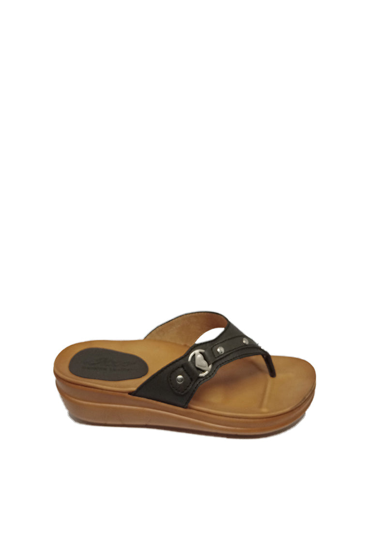 MID WEDGE SANDALS IN BROWN