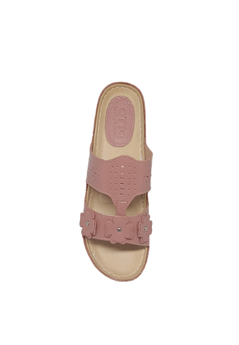 PERFORATED FLOWER DETAILED MID-WEDGE SANDALS IN OLD ROSE